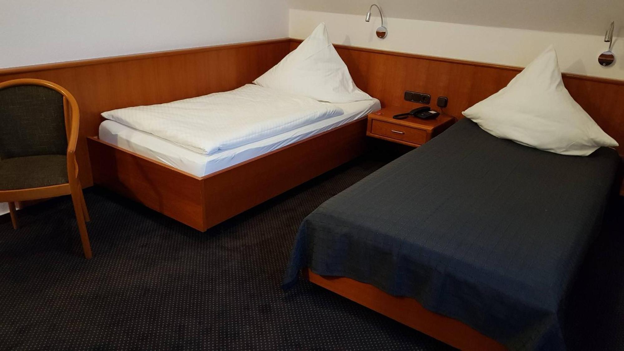 Hotel Walz Salzkotten Extérieur photo
