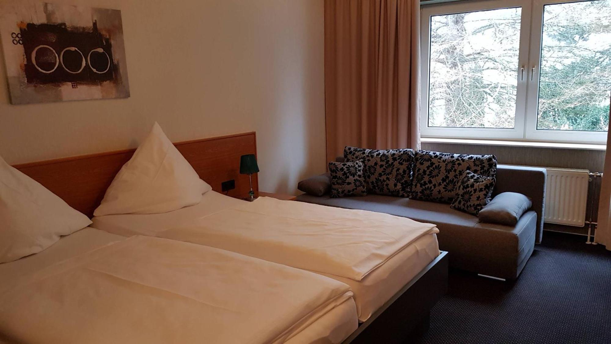 Hotel Walz Salzkotten Extérieur photo
