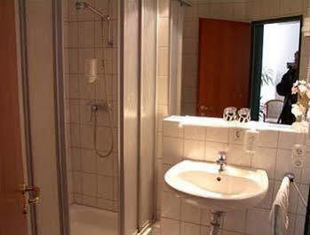 Hotel Walz Salzkotten Extérieur photo